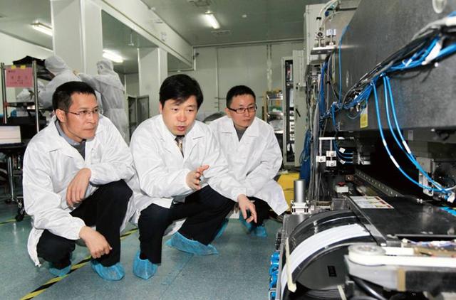 純國(guó)產(chǎn)光刻機(jī)取得重大突破！中國(guó)人攻克高端光刻機(jī)工件臺(tái)科技難題